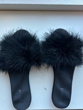 Aldo Black Faux Fur Slide Sandals